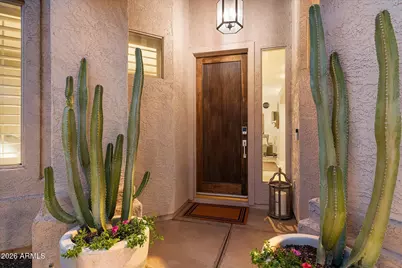 22440 N 52nd Place, Phoenix, AZ 85054 - Photo 4