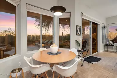 22440 N 52nd Place, Phoenix, AZ 85054 - Photo 12