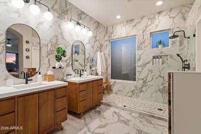22440 N 52nd Place, Phoenix, AZ 85054 - Photo 24