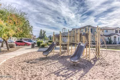 2437 N 73rd Drive, Phoenix, AZ 85035 - Photo 32