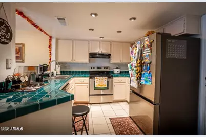 8619 N Shadow Lane, Peoria, AZ 85345 - Photo 14