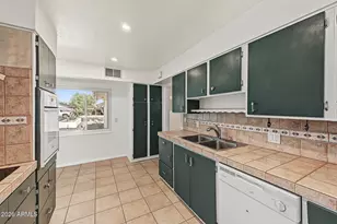 6525 E Oak St, Scottsdale, AZ 85257 - Photo 12
