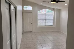 3525 E Wickieup Ln, Phoenix, AZ 85050 - Photo 6