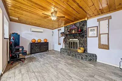 2212 N 47th Drive, Phoenix, AZ 85035 - Photo 8