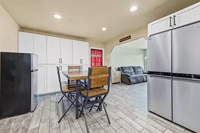 2212 N 47th Drive, Phoenix, AZ 85035 - Photo 10