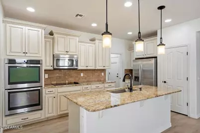 12120 W Cottontail Lane, Peoria, AZ 85383 - Photo 8