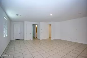 6349 W Raymond St, Phoenix, AZ 85043 - Photo 8