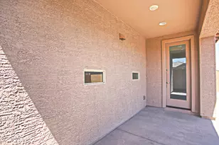 6349 W Raymond St, Phoenix, AZ 85043 - Photo 32