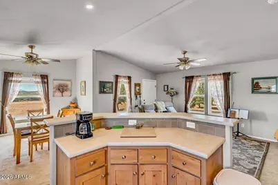 5185 S Nighthawk Trail, Hereford, AZ 85615 - Photo 10