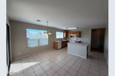 2881 E Cherry Hills Drive, Chandler, AZ 85249 - Photo 4