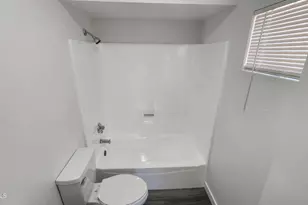 8926 N 55th Ave, Glendale, AZ 85302 - Photo 10