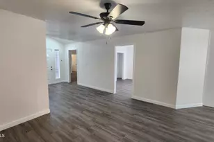 8926 N 55th Ave, Glendale, AZ 85302 - Photo 4