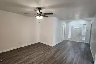 8926 N 55th Ave, Glendale, AZ 85302 - Photo 2