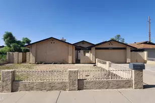 8926 N 55th Ave, Glendale, AZ 85302 - Photo 1