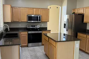 1672 E Bruce Ave, Gilbert, AZ 85234 - Photo 2