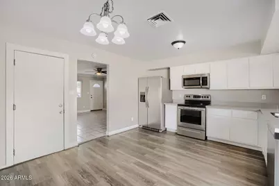 3220 W Grovers Avenue, Phoenix, AZ 85053 - Photo 12