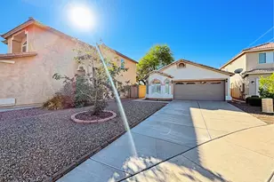 3211 E Kristal Way, Phoenix, AZ 85050 - Photo 1