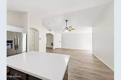 3211 E Kristal Way, Phoenix, AZ 85050 - Photo 8