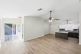 3211 E Kristal Way, Phoenix, AZ 85050 - Photo 4