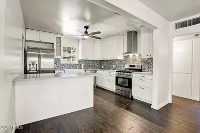 3026 N 15th Street, Phoenix, AZ 85014 - Photo 2