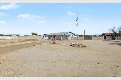2005 N 192nd Avenue, Buckeye, AZ 85396 - Photo 2