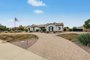 7293 W Fallen Leaf Ln, Peoria, AZ 85383 - Photo 4