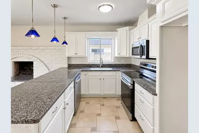 7723 N 46th Drive, Glendale, AZ 85301 - Photo 10