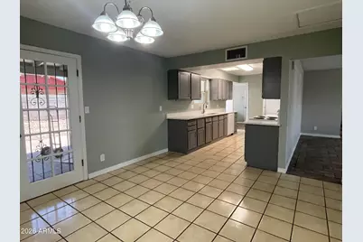 13651 N 33rd Avenue, Phoenix, AZ 85029 - Photo 10