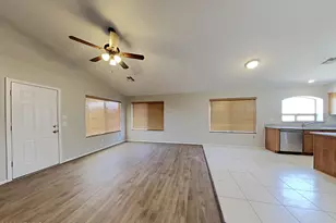 23097 S 212th Pl, Queen Creek, AZ 85142 - Photo 2