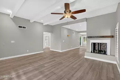 7893 E Cactus Wren Road, Scottsdale, AZ 85250 - Photo 2