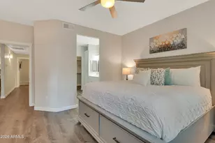 8653 E Royal Palm Rd, Scottsdale, AZ 85258 - Photo 10