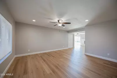 715 W Renee Drive, Phoenix, AZ 85027 - Photo 6