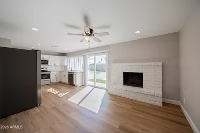 715 W Renee Drive, Phoenix, AZ 85027 - Photo 8
