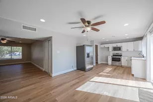 715 W Renee Dr, Phoenix, AZ 85027 - Photo 10