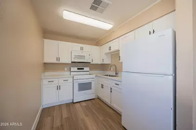 338 E Vogel Avenue #2, Phoenix, AZ 85020 - Photo 8