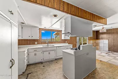 7607 W Wicklow Lane, Kirkland, AZ 86332 - Photo 10
