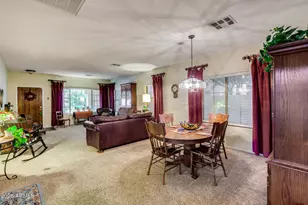 6358 S Legend Ct, Gilbert, AZ 85298 - Photo 2