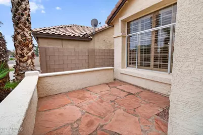 4765 E Bighorn Avenue, Phoenix, AZ 85044 - Photo 8