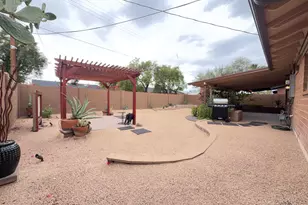 8413 E Bonnie Rose Ave, Scottsdale, AZ 85250 - Photo 10