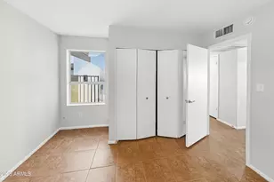 2504 W Eugie Ave, Phoenix, AZ 85029 - Photo 8