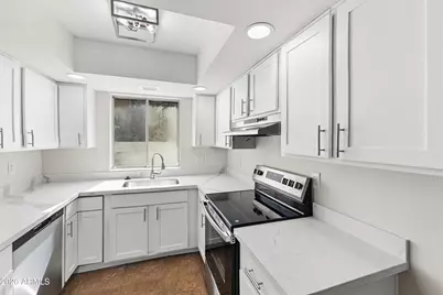 2504 W Eugie Avenue, Phoenix, AZ 85029 - Photo 6