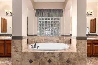 18068 W Narramore Road, Goodyear, AZ 85338 - Photo 34
