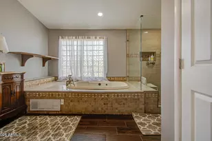 213 E Elm Ln, Avondale, AZ 85323 - Photo 18
