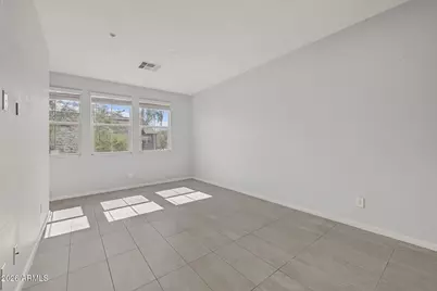 2211 E Hidalgo Avenue, Phoenix, AZ 85040 - Photo 8