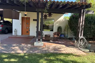2734 E Flower St, Phoenix, AZ 85016 - Photo 2