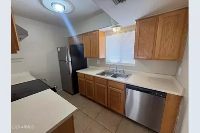 6207 W Britton Avenue, Phoenix, AZ 85033 - Photo 6