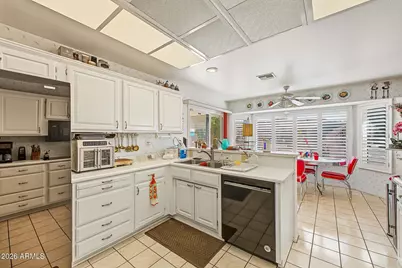 18023 N 136th Drive, Sun City West, AZ 85375 - Photo 10