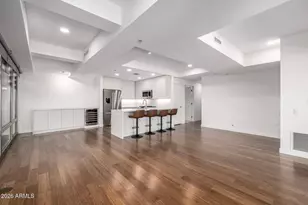 7161 E Rancho Vista Dr E, Scottsdale, AZ 85251 - Photo 4