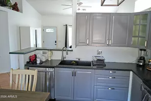 5258 N 79th Ave, Glendale, AZ 85303 - Photo 8