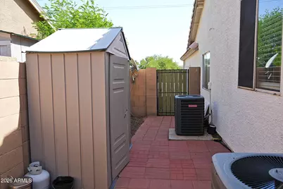 5258 N 79th Avenue, Glendale, AZ 85303 - Photo 24